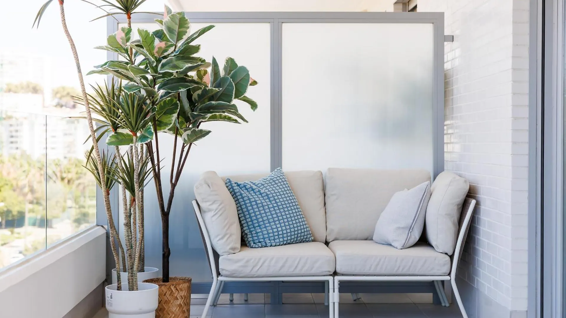 Ranhomes Rentals Apartments Marbella